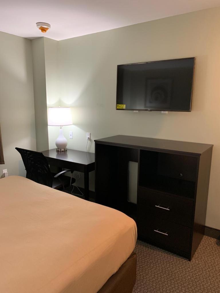 Quality Inn Queens นิวยอร์ก ภายนอก รูปภาพ