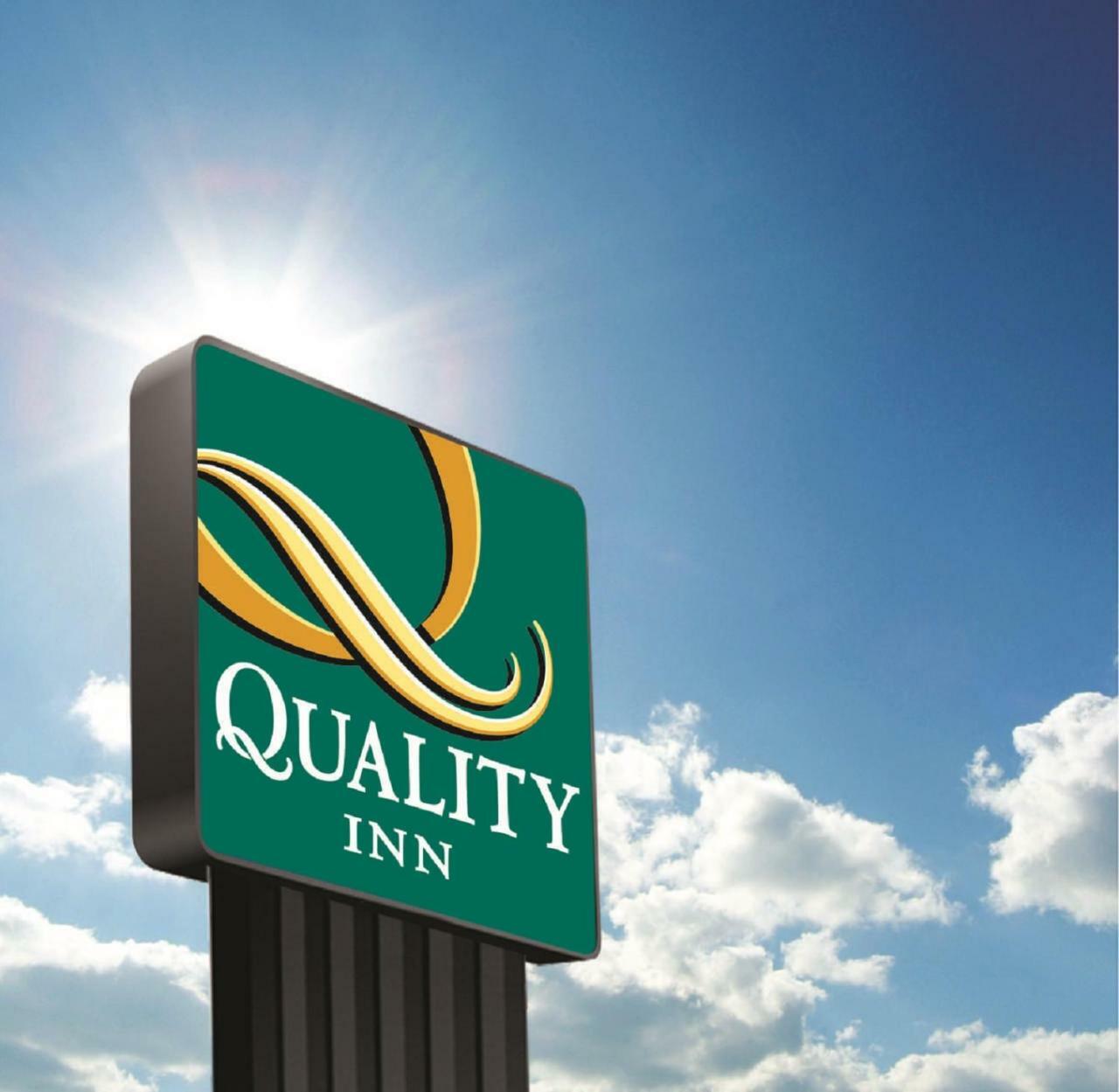 Quality Inn Queens นิวยอร์ก ภายนอก รูปภาพ